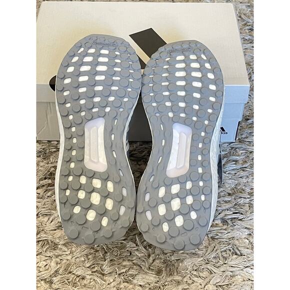 NIB adidas(WMNS) UltraBoost 1.0 'Double Grey' Size 5 - Picture 6 of 8
